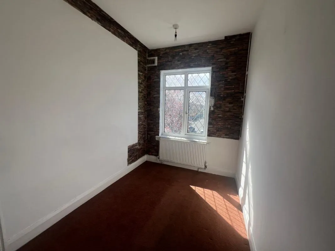 Chapelfields, Coventry, West Midlands, CV5 8GF - Online Auctions