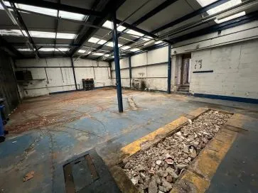 Property for Auction in Coventry & Warwickshire - 162 Earlsdon Avenue North, Earlsdon, Coventry, West Midlands CV5 6FZ