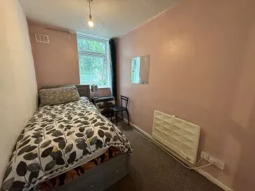 Property for Auction in Coventry & Warwickshire - 7 Culworth Court, Foleshill, Coventry, West Midlands CV6 5JY