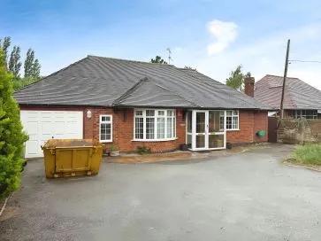 Property for Auction in Coventry & Warwickshire - 288 Nuneaton Road, Bulkington, Bedworth, Warwickshire CV12 9RZ