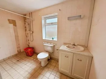 Property for Auction in Coventry & Warwickshire - 288 Nuneaton Road, Bulkington, Bedworth, Warwickshire CV12 9RZ