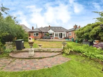 Property for Auction in Coventry & Warwickshire - 288 Nuneaton Road, Bulkington, Bedworth, Warwickshire CV12 9RZ