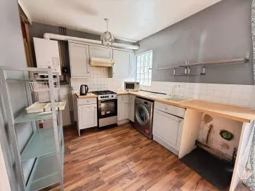 Property for Auction in Coventry & Warwickshire - 32 Harris Road, Lower Stoke, Coventry, West Midlands CV3 1GU