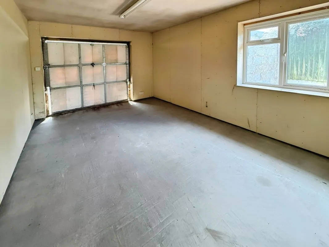 Lower Stoke, Coventry, West Midlands, CV2 5HN - Online Auctions