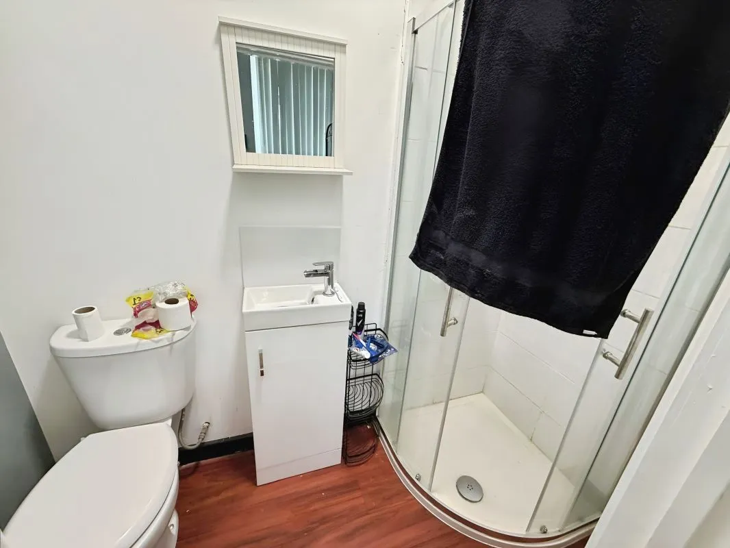 6 Raglan Street, Coventry, West Midlands, CV1 5QF - Online Auctions