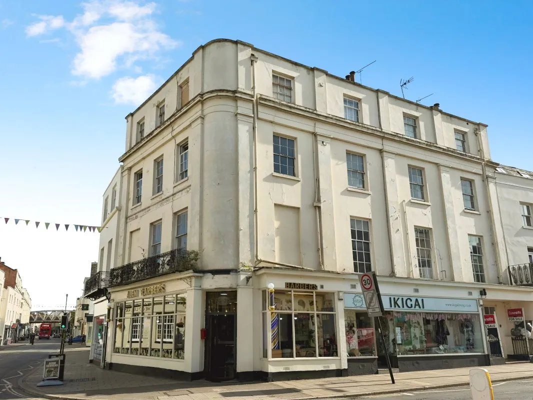 12 Spencer Street, Leamington Spa, Warwickshire, CV31 3NF - Online Auctions