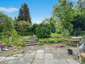 Property for Auction in Coventry & Warwickshire - 4 and 4A, Coventry Road, Bedworth, Warwickshire CV12 8NN