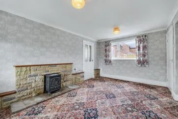 Property for Auction in Coventry & Warwickshire - 174 Hickman Road, Galley Common, Nuneaton, Warwickshire CV10 9NG