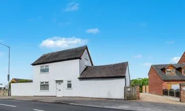 Property for Auction in Coventry & Warwickshire - 174 Hickman Road, Galley Common, Nuneaton, Warwickshire CV10 9NG