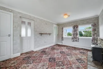 Property for Auction in Coventry & Warwickshire - 174 Hickman Road, Galley Common, Nuneaton, Warwickshire CV10 9NG