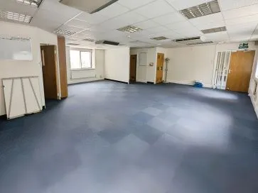Property for Auction in Coventry & Warwickshire - Unit 8, Arden Court, Arden Road, Alcester, West Midlands B49 6HN