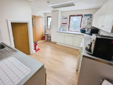 Property for Auction in Coventry & Warwickshire - Unit 8, Arden Court, Arden Road, Alcester, West Midlands B49 6HN