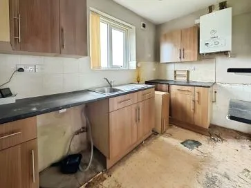 Property for Auction in Coventry & Warwickshire - 60 Arden Street, Earlsdon, Coventry, West Midlands CV5 6FD