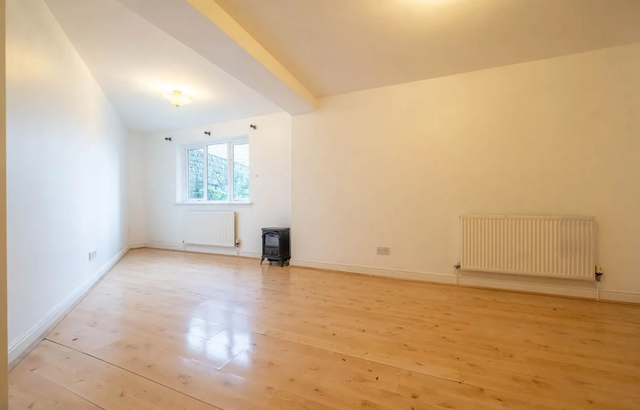 Kendal, Cumbria, LA9 4HB - Online Auctions
