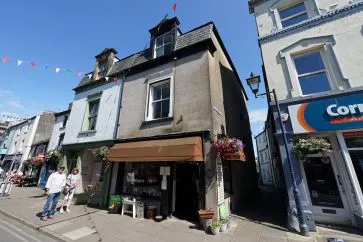 Property for Auction in Cumbria - 16-16a King Street, Ulverston LA12 7DZ
