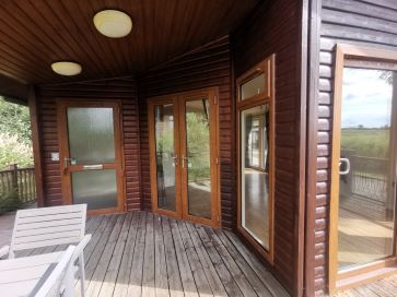 Property for Auction in East Anglia - Bungay Lodge, Waveney Inn and River Centre, Staithe Road, Burgh St. Peter, Suffolk NR34 0DE