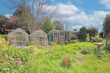 Property for Auction in East Anglia - 25 St. Peters Road, Carlton Colville, Lowestoft, Suffolk NR33 8AQ