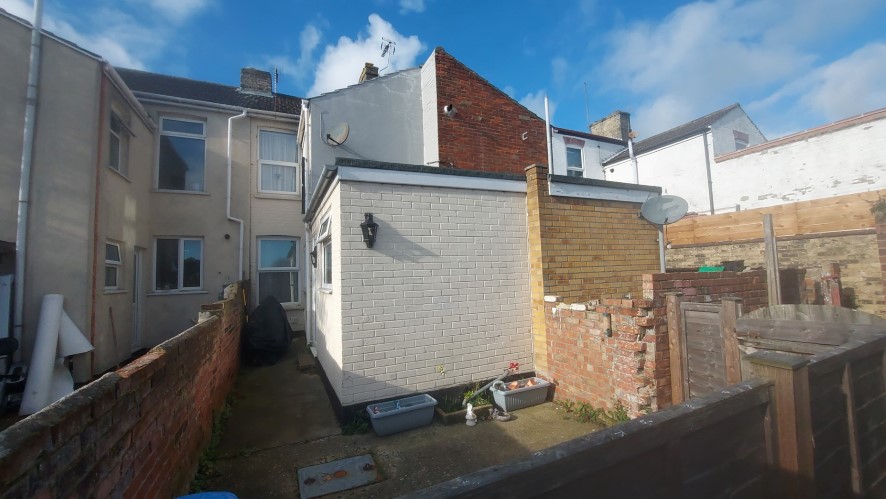 Property for Auction in East Anglia - 114 Raglan Street, Lowestoft, Suffolk NR32 2JT