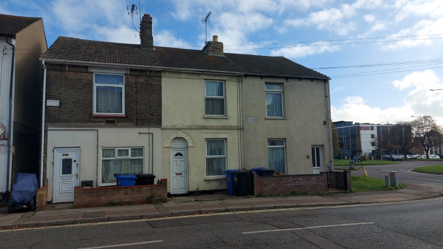 Property for Auction in East Anglia - 114 Raglan Street, Lowestoft, Suffolk NR32 2JT