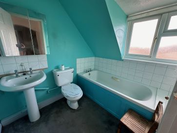 Property for Auction in East Anglia - 35 Jubilee Avenue, East Harling, Norwich, Norfolk NR16 2QF