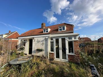 Property for Auction in East Anglia - 35 Jubilee Avenue, East Harling, Norwich, Norfolk NR16 2QF