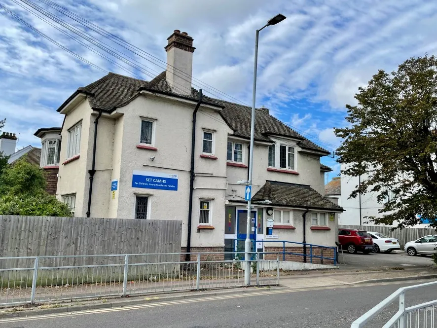 Property for Auction in East Anglia - 25 West Avenue, Clacton-On-Sea, Essex CO15 1EU