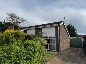 Property for Auction in East Anglia - 47 Old Vicarage Park, Narborough, King&apos;s Lynn PE32 1TH