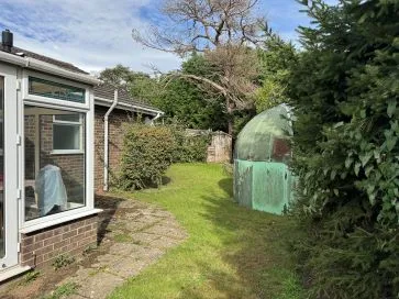 Property for Auction in East Anglia - 47 Old Vicarage Park, Narborough, King&apos;s Lynn PE32 1TH