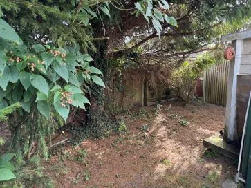 Property for Auction in East Anglia - 47 Old Vicarage Park, Narborough, King&apos;s Lynn PE32 1TH