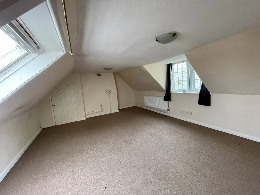 Colchester, Essex, CO2 7HB - Online Auctions