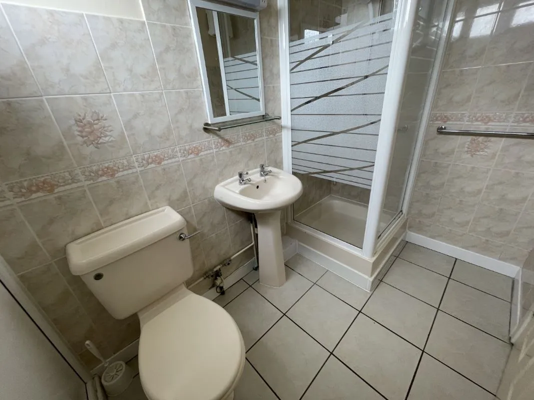 Hemsby, Great Yarmouth, Norfolk, NR29 4HS - Online Auctions