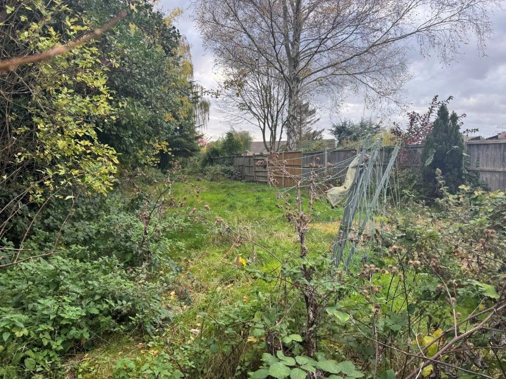 Spalding, Lincolnshire, PE11 2UN - Online Auctions