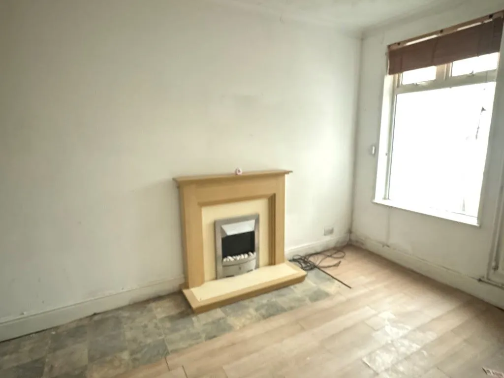 Spalding, Lincolnshire, PE11 2UN - Online Auctions