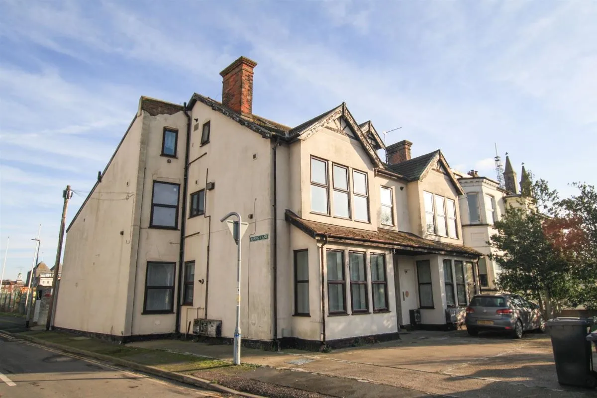 282 Southtown Road, Great Yarmouth, Norfolk, NR31 0JB - Online Auctions