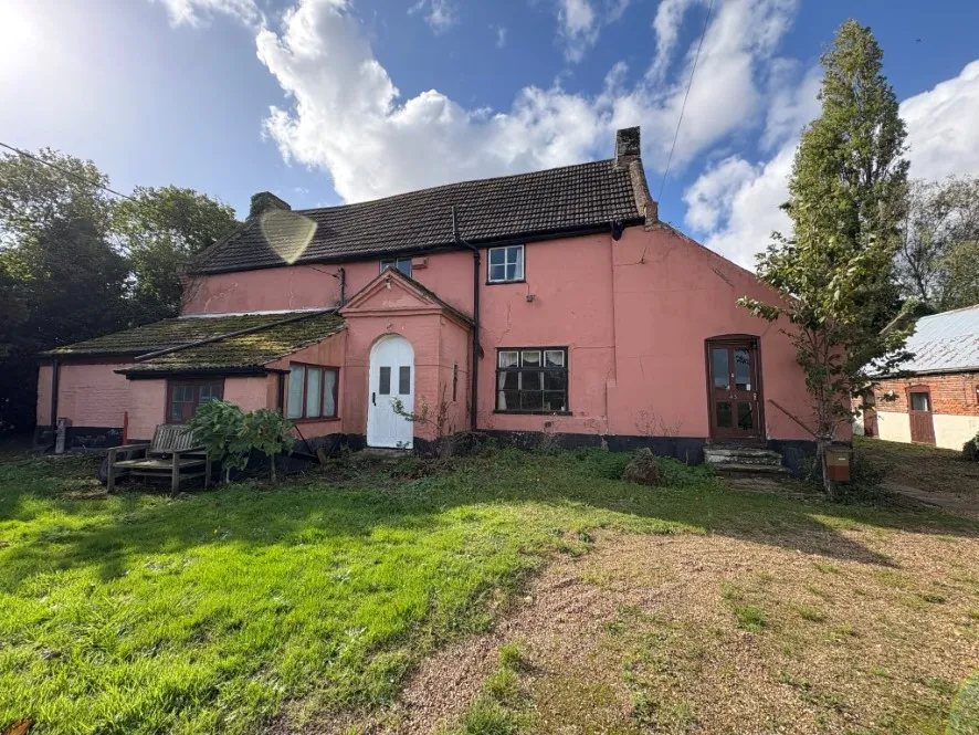 Property for Auction in East Anglia - 43 The Green, Upton, Norwich, Norfolk NR13 6AY