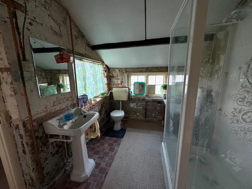 Property for Auction in East Anglia - 43 The Green, Upton, Norwich, Norfolk NR13 6AY