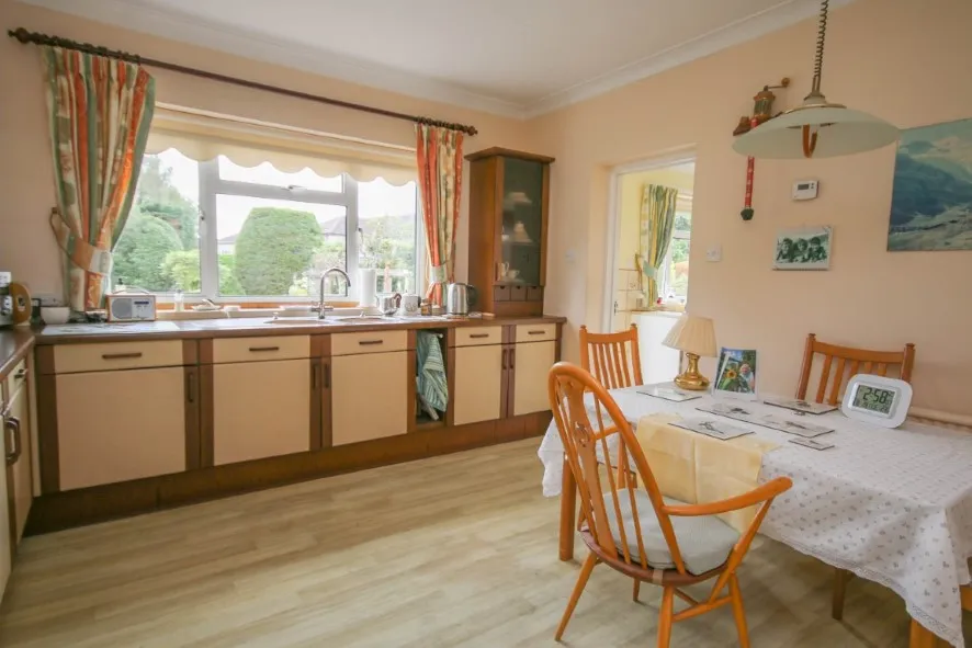 Property for Auction in East Anglia - 12 Sandy Lane, South Wootton, King&apos;s Lynn, Norfolk PE30 3NX