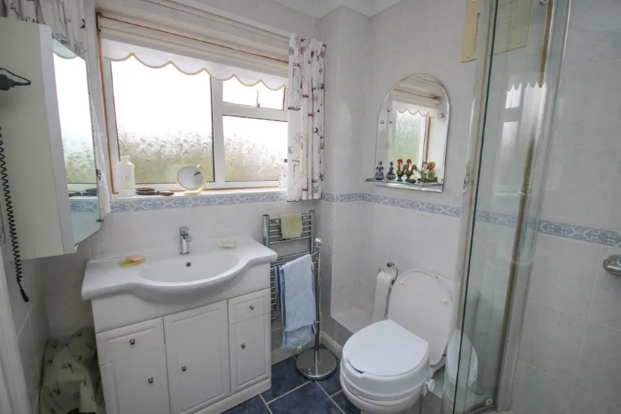 Property for Auction in East Anglia - 12 Sandy Lane, South Wootton, King&apos;s Lynn, Norfolk PE30 3NX