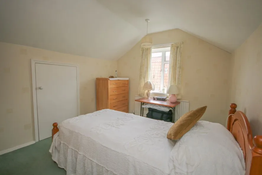 Property for Auction in East Anglia - 12 Sandy Lane, South Wootton, King&apos;s Lynn, Norfolk PE30 3NX