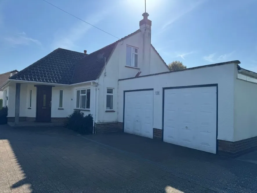 Property for Auction in East Anglia - 12 Sandy Lane, South Wootton, King&apos;s Lynn, Norfolk PE30 3NX
