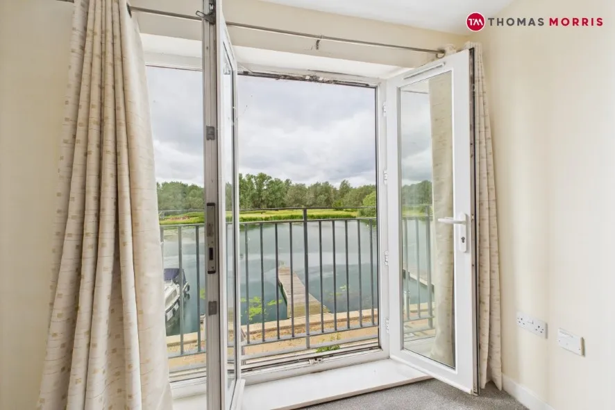 Property for Auction in East Anglia - 32 Wren Walk, Eynesbury, St. Neots, Cambridgeshire PE19 2GE