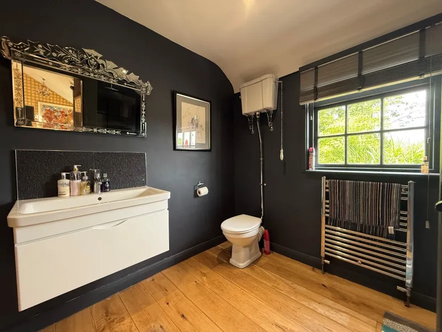 Property for Auction in East Anglia - The Cabinet, High Street, Reed, Royston, Hertfordshire SG8 8AH