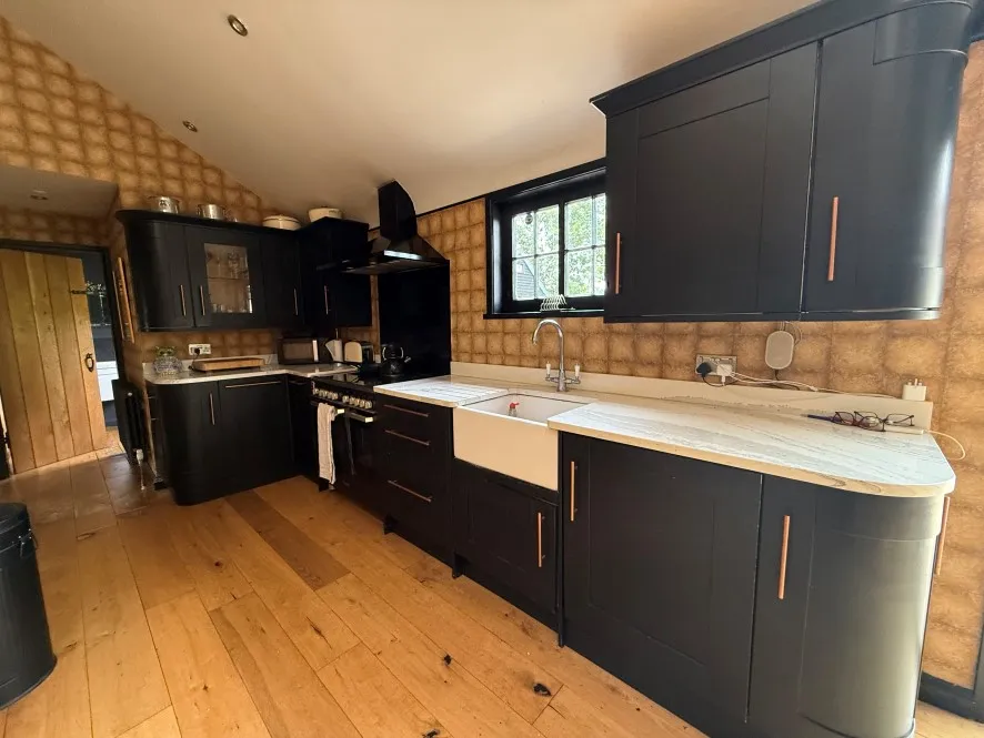 Property for Auction in East Anglia - The Cabinet, High Street, Reed, Royston, Hertfordshire SG8 8AH