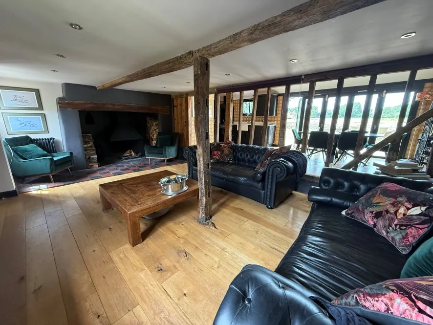 Property for Auction in East Anglia - The Cabinet, High Street, Reed, Royston, Hertfordshire SG8 8AH