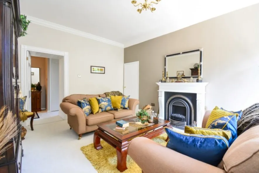 Property for Auction in East Anglia - Flat 6, Knapton House, North Walsham Road, Knapton, North Walsham, Norfolk NR28 0RT