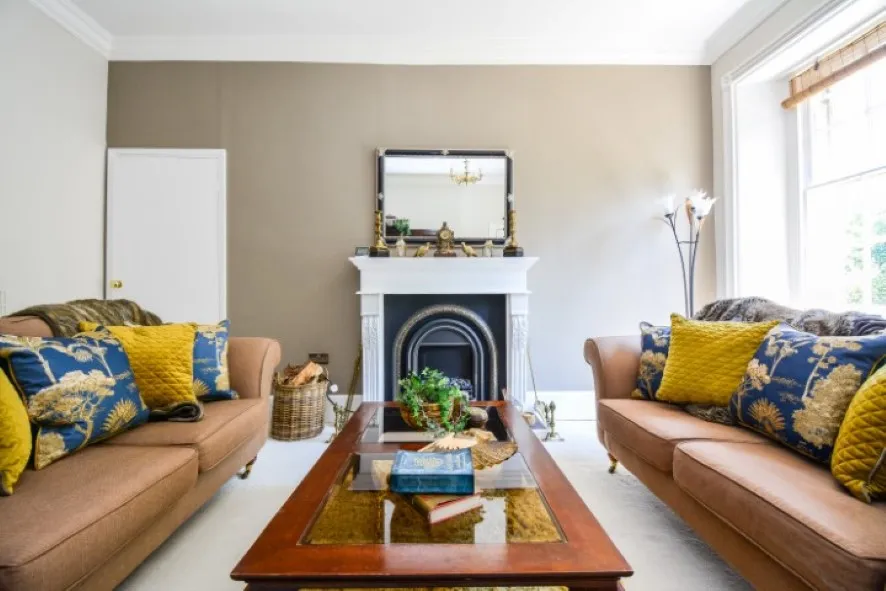 Property for Auction in East Anglia - Flat 6, Knapton House, North Walsham Road, Knapton, North Walsham, Norfolk NR28 0RT