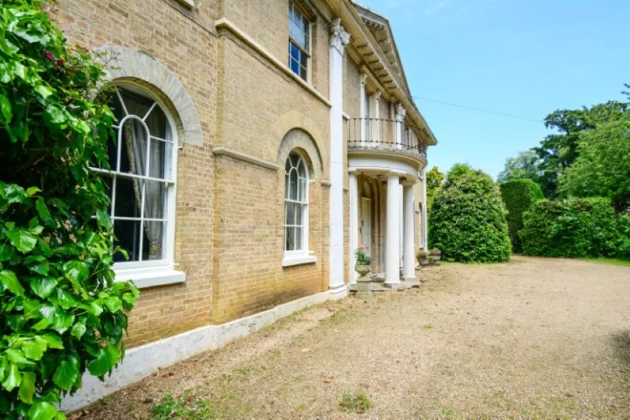 Property for Auction in East Anglia - Flat 6, Knapton House, North Walsham Road, Knapton, North Walsham, Norfolk NR28 0RT