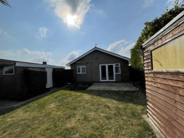 Property for Auction in East Anglia - 20 Maltings Drive, Harleston, Norfolk IP20 9EY