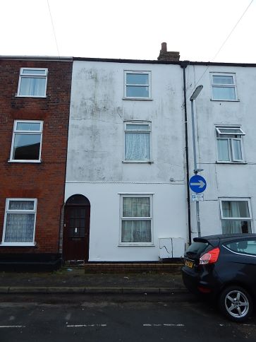 Property for Auction in East Anglia - 73A Rodney Road, Great Yarmouth, Norfolk NR30 2LJ