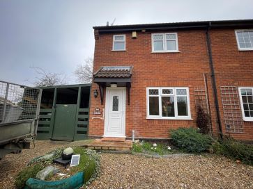 Property for Auction in East Anglia - 36 Beck Way, Loddon, Norwich, Norfolk NR14 6UZ